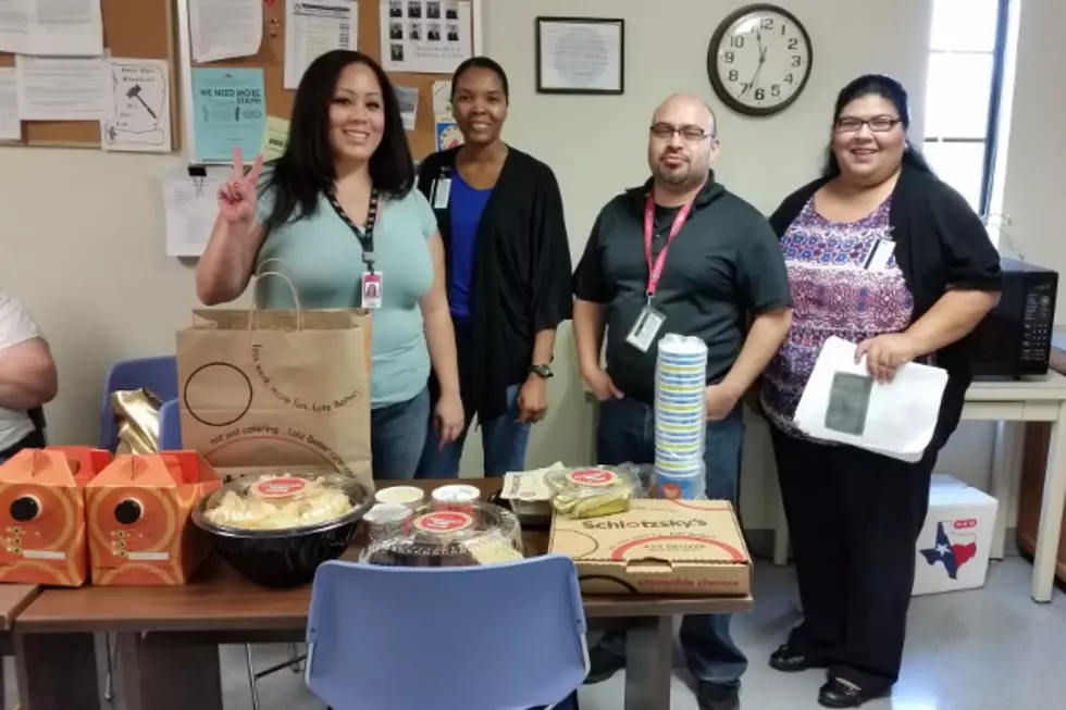 Catherine Marrero Wins Free Lunch from Scholtzsky’s and US 105