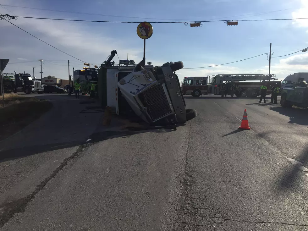 Truck Crash Closes Busy Temple Roadway [PHOTOS]