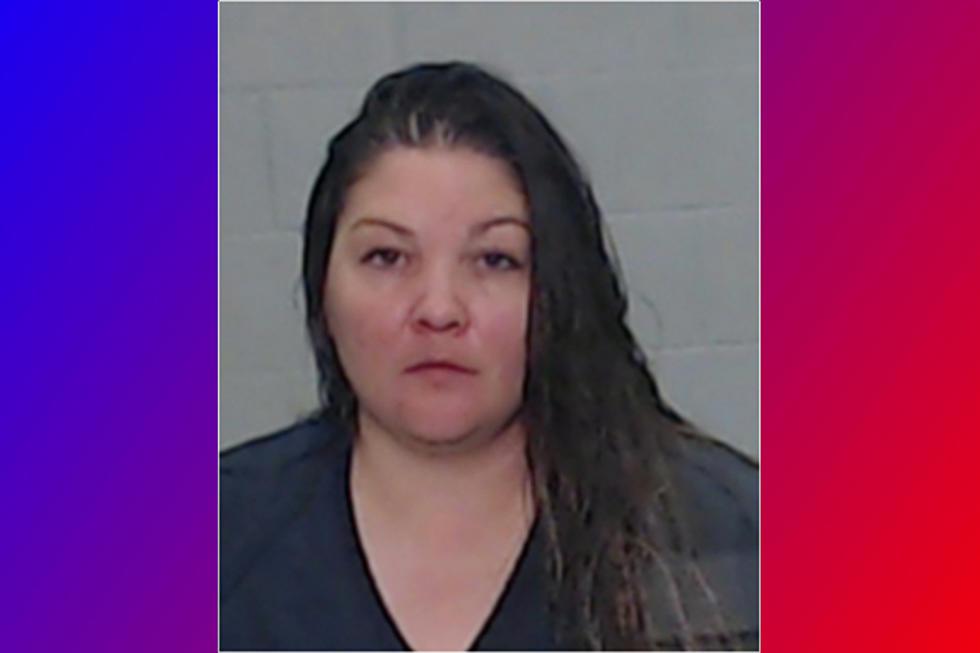 Texas Woman Allegedly Makes Preteen Girls Steer While She Drives Drunk, Exposes Herself