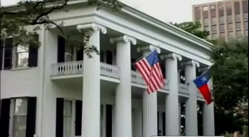 Governor’s Mansion In Austin To Be Lit Blue For Fallen Dallas Police