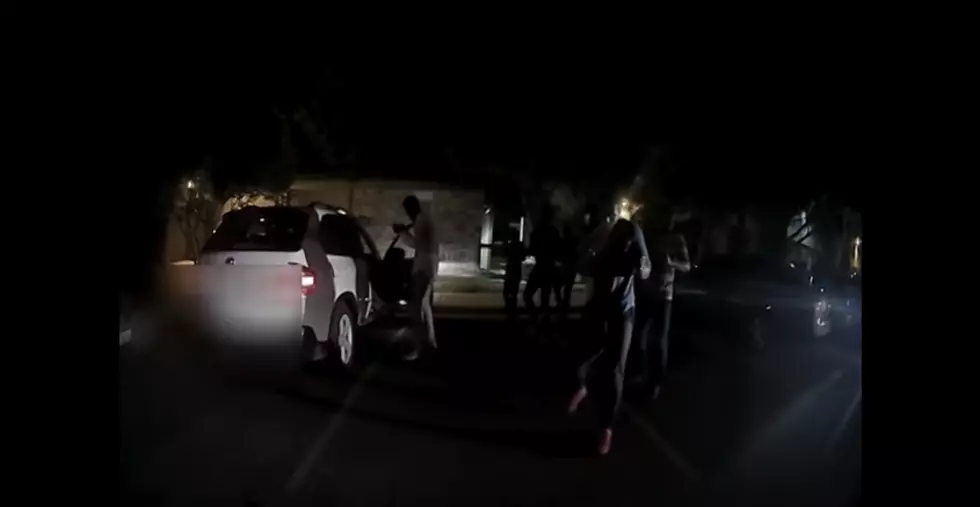 Texas Officer Surprised by Dance Routine After Responding to Noise Complaint