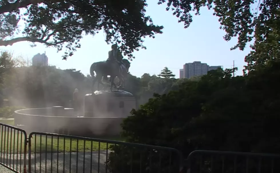 Dallas Officials Having Difficult Time Removing Robert E. Lee Statue