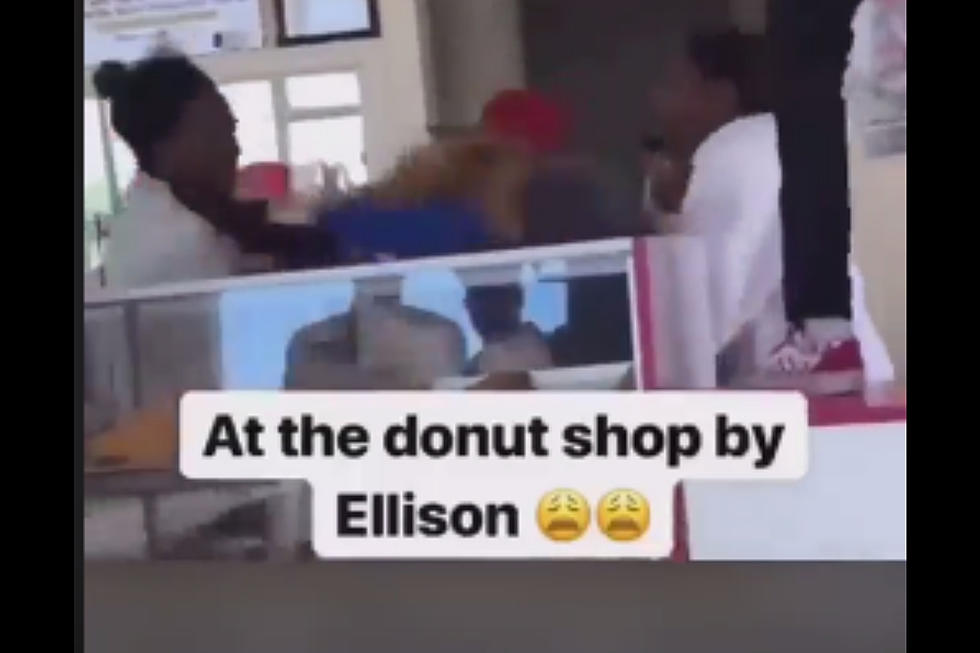 Teens Fight at Killeen Donut Shop Even Though Santa is Watching