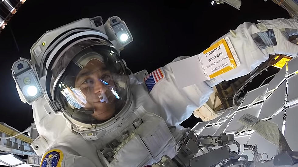 Astronauts Lip Synch to Travis Tritt’s “It’s A Great Day to Be Alive” in Zero-G