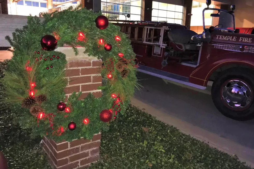 Temple Fire Department Challenges You to &#8216;Keep the Wreath Red&#8217;