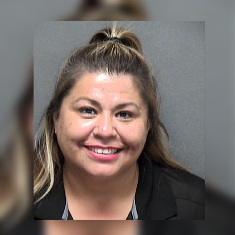 Bad Texas Mom Accused of Abandoning 3 Daughters Without Food and Water