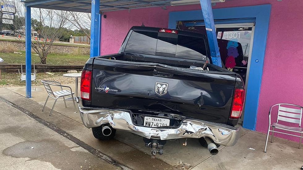 Suspected Cause of 4 Vehicle Crash That Closed Bakery in Copperas Cove Texas