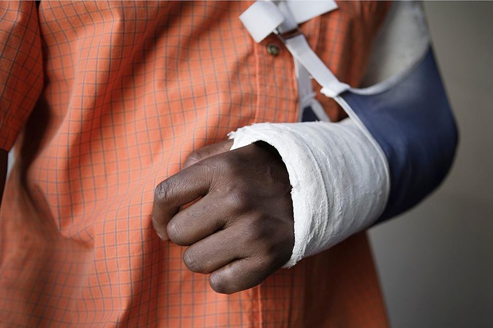 How Texas Students Allegedly Chased, Beat Coach, and Broke His Arm