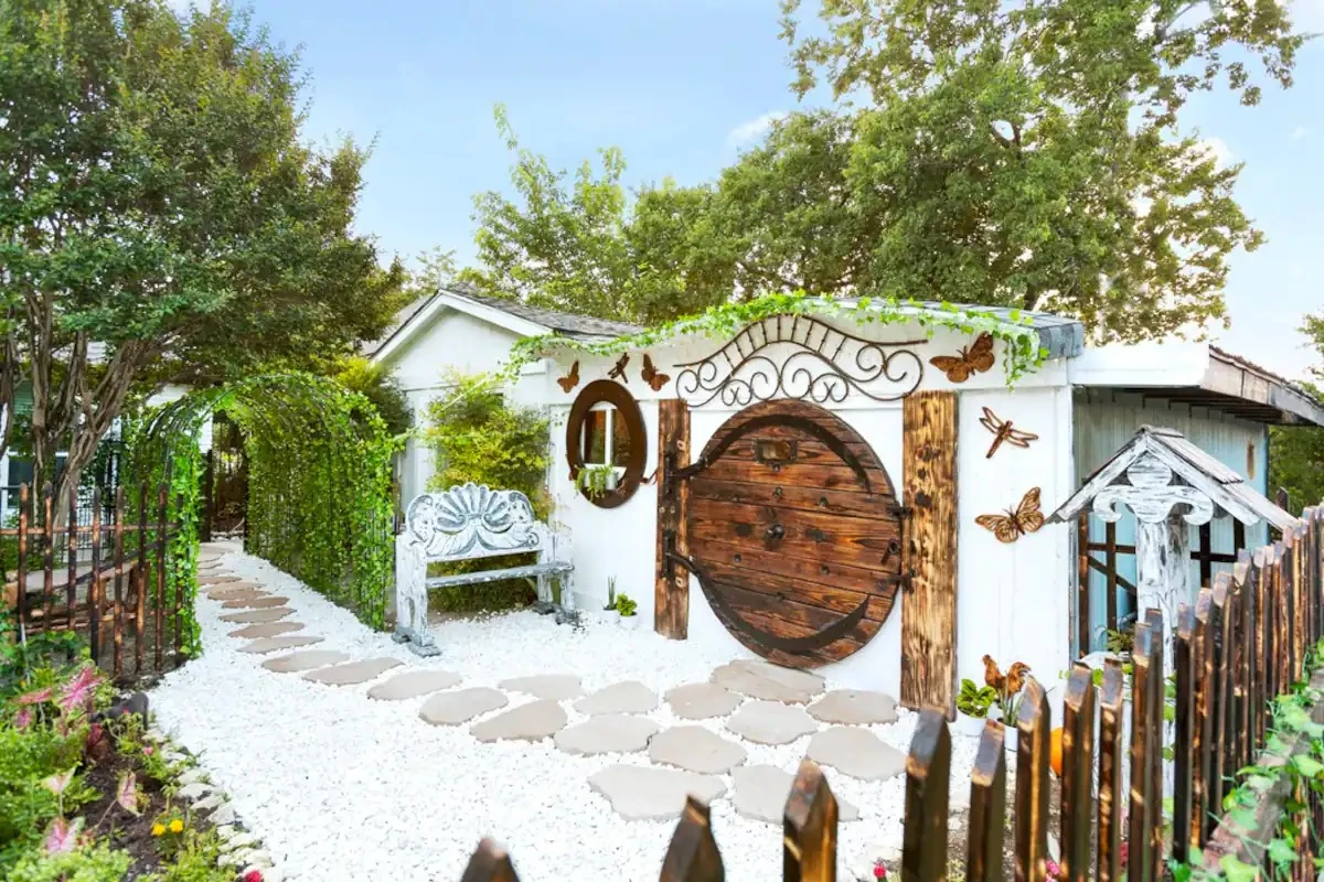 Find Comfort and Adventure at McKinney, Texas Hobbit Airbnb