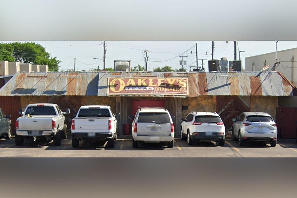 Bar And Grill In Waco, Texas Accused Of Firing Waitress Due To Weight