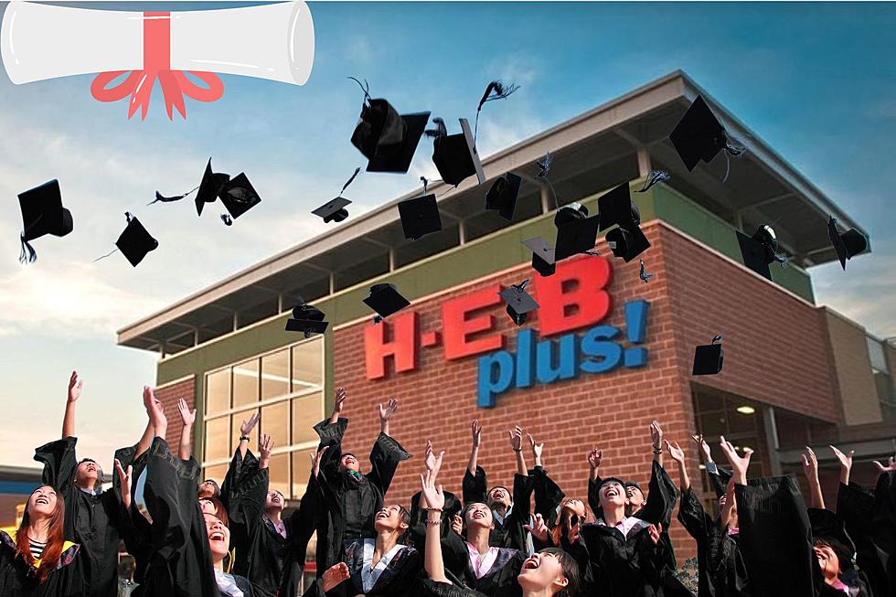 Graduates On Aisle 3! Belton, Texas H-E-B Does Something Special