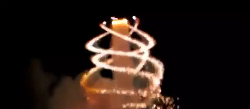 Watch This Reminder of Why Fireworks Are Amazing &#8212; Daily Distraction