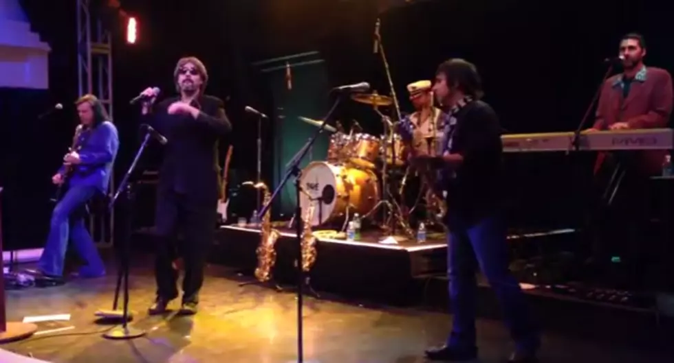 Mandalay Bay House Band Cover of Iron Maiden Will Make You Run To The Hills