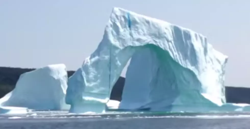 Giant Iceberg Collapses on Camera and Creates Huge Waves