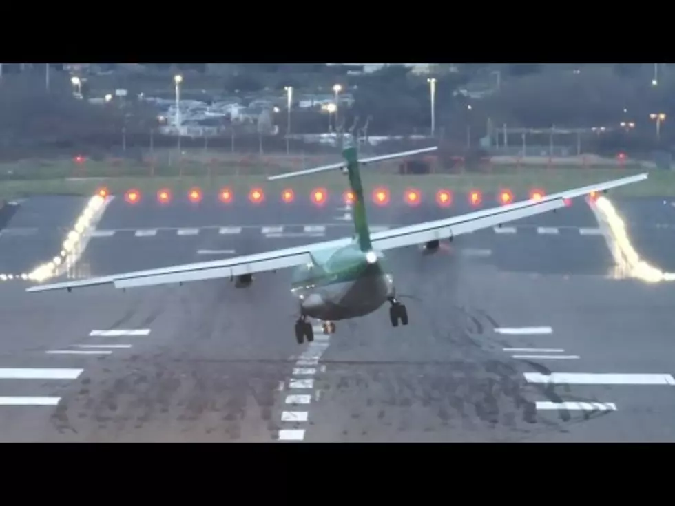 Frightening Crosswinds Make Landing Prop Planes a Joy to Watch