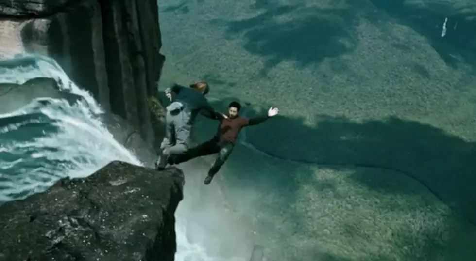 Hollywood Continues to Unnecessarily Re-make Movies – Point Break
