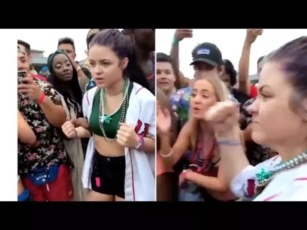 Old Man Fisting Young Girl