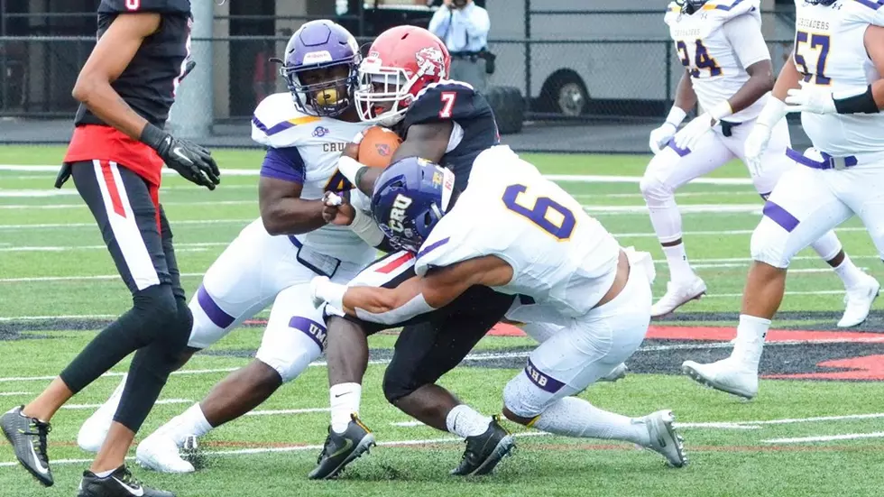 UMHB Football Goes Back on the Road to Face Belhaven This Saturday