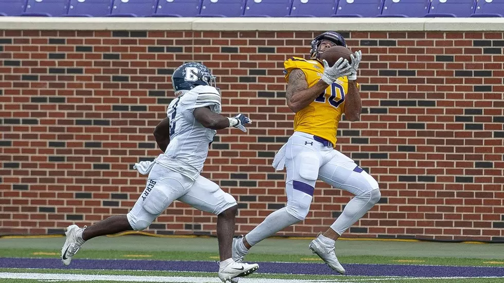 UMHB Football Rolls Over Berry in NCAA Second Round Game