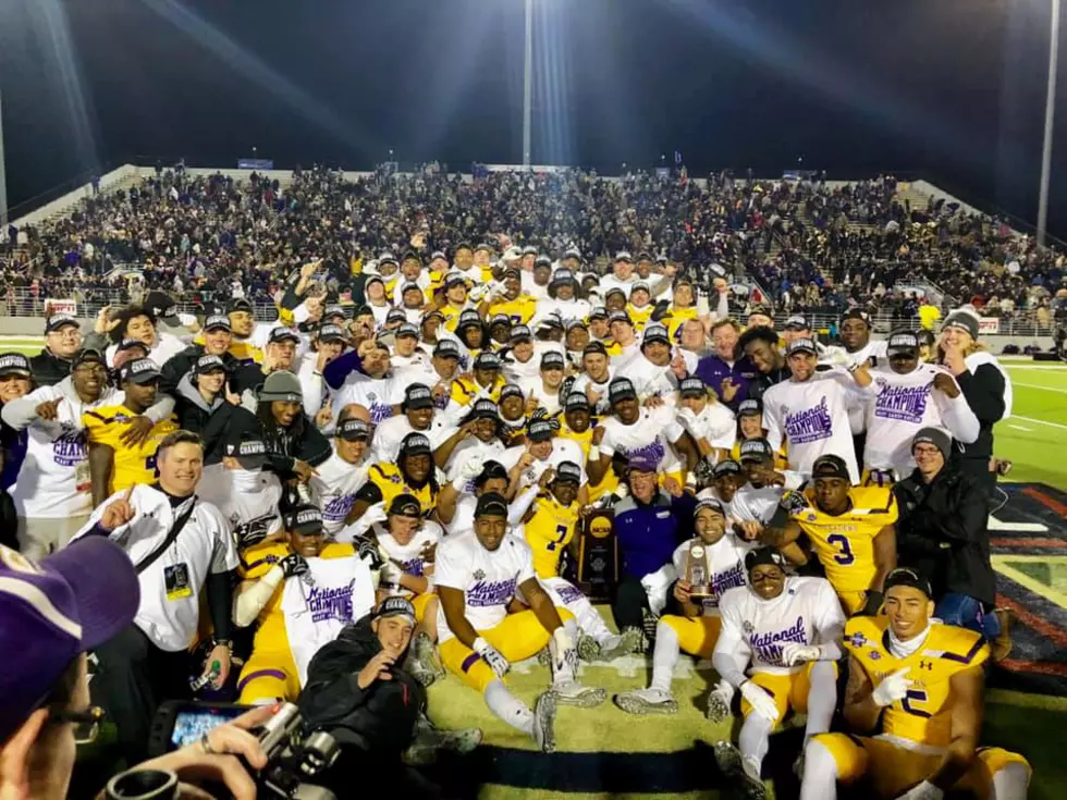 UMHB Wins National Championship over Mount Union in 2018 Stagg Bowl