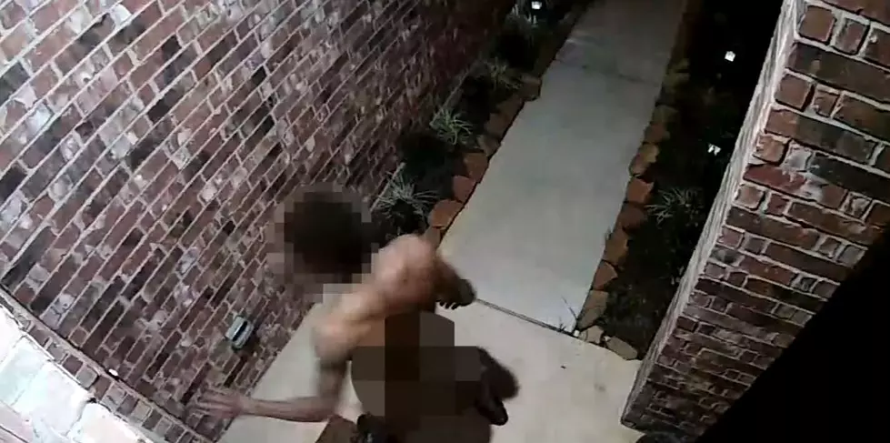 Insane Pervert Rings Doorbell in the Buff in Spring, Texas