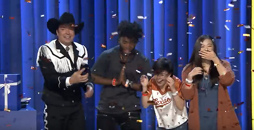 Jimmy Fallon Surprises Three UT Students With Paid Tuition