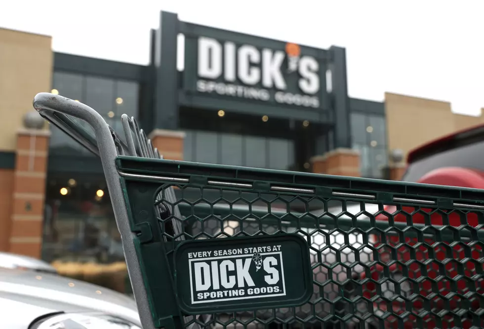 Dick’s Sporting Goods is Hiring for the Christmas Season