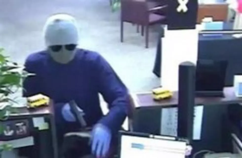 Broadway Bank In Killeen Robbed By Masked Suspect