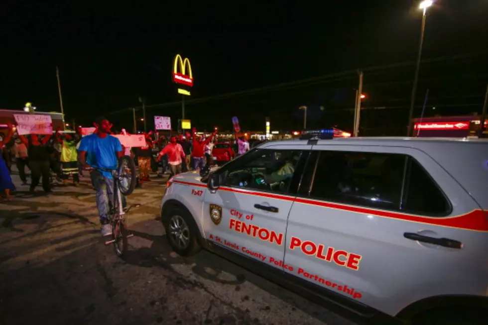 Ferguson Police to Reveal Officer&#8217;s Name Friday