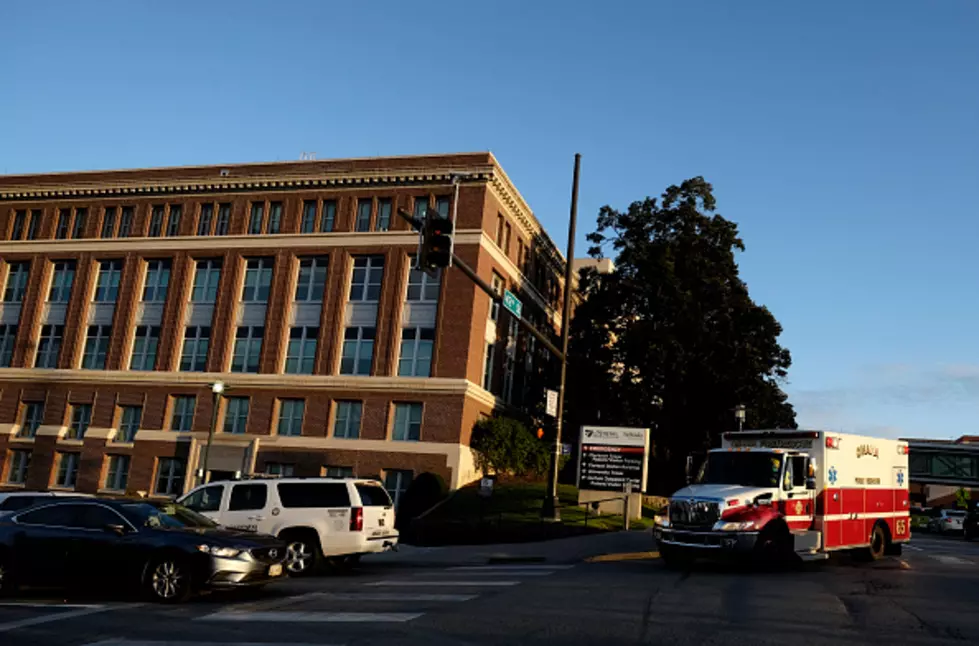 Ebola Patient in Nebraska Continues Improvement