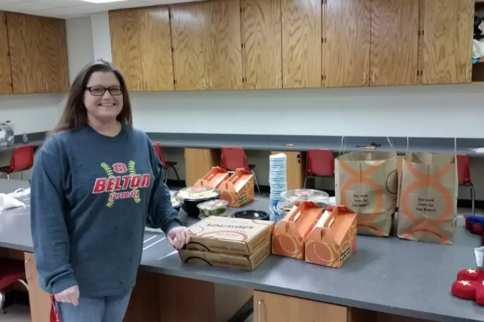 Local Teacher Wins Free Lunch from Schlotzsky’s and KTEM