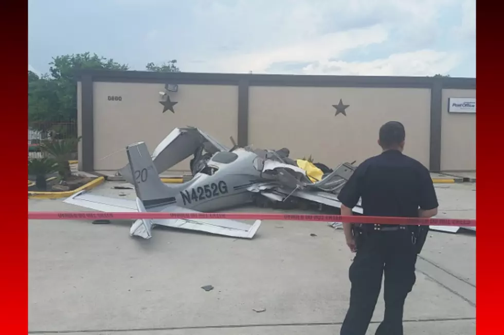 3 Dead after Plane Crashes into Houston Parking Lot