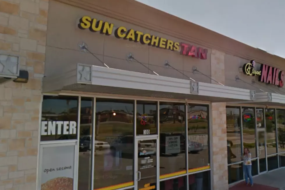 Teens Robbed at Outside Killeen Tanning Salon by Man Claiming to Have a Knife