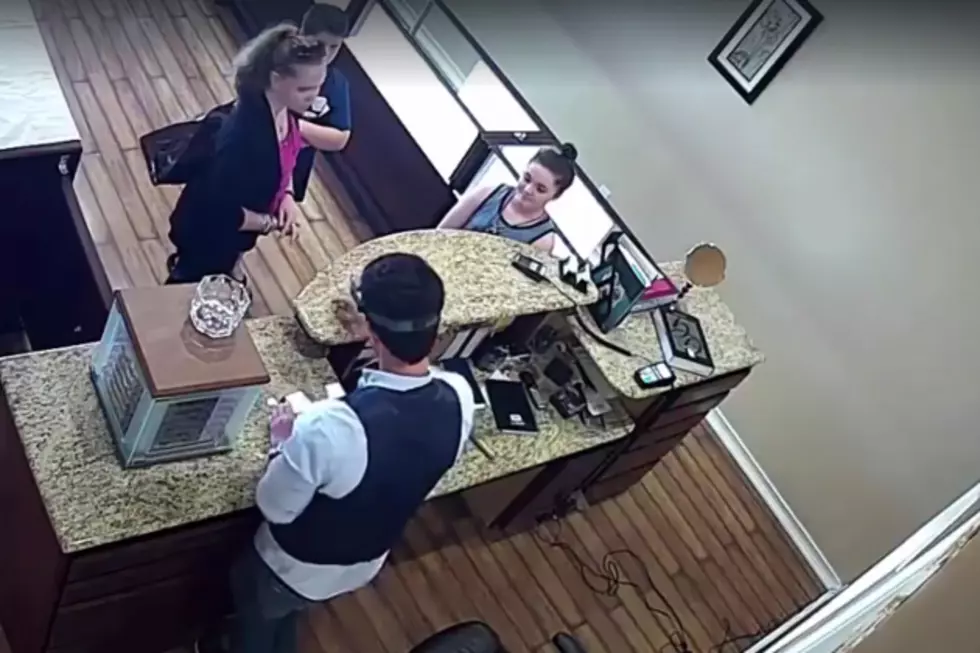 Texas Jeweler’s Act of Kindness Goes Viral