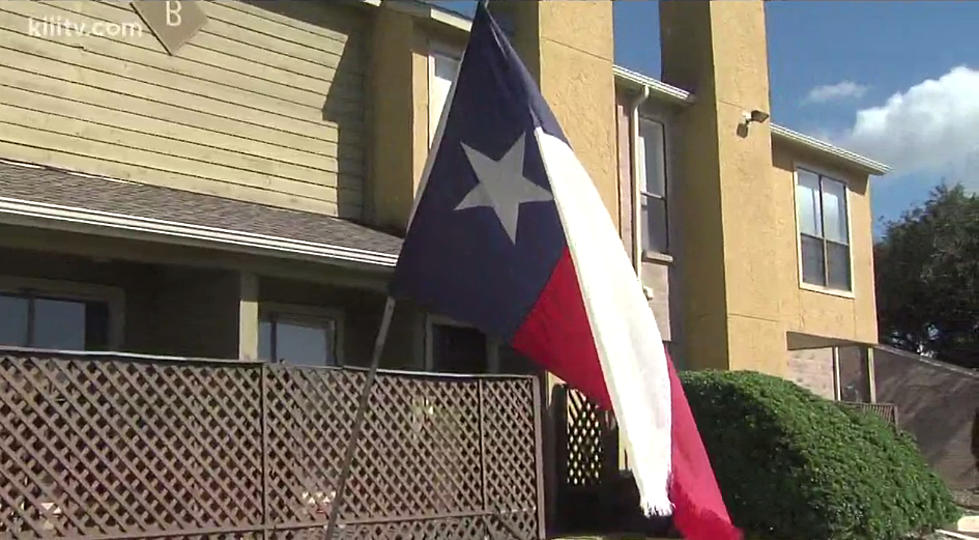 Veteran Told He Cannot Fly Texas Flag Outside His Apartment