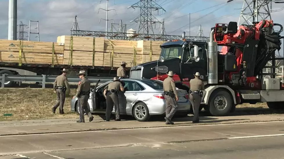 Chase on Interstate 35 Ends in Crash