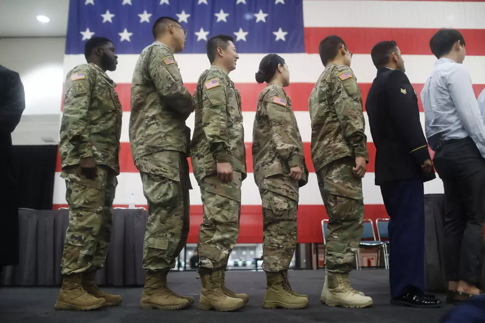 For Now, Army Suspends Discharges of Immigrant Recruits