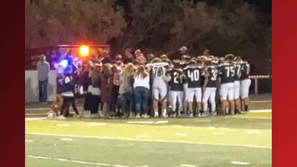 Hawley, Texas High School Football Player Loses Grandmother at Game