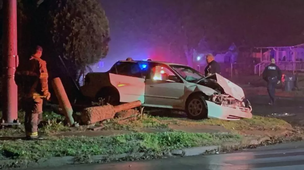 Early Morning Crash Wakes Up Waco Neighborhood