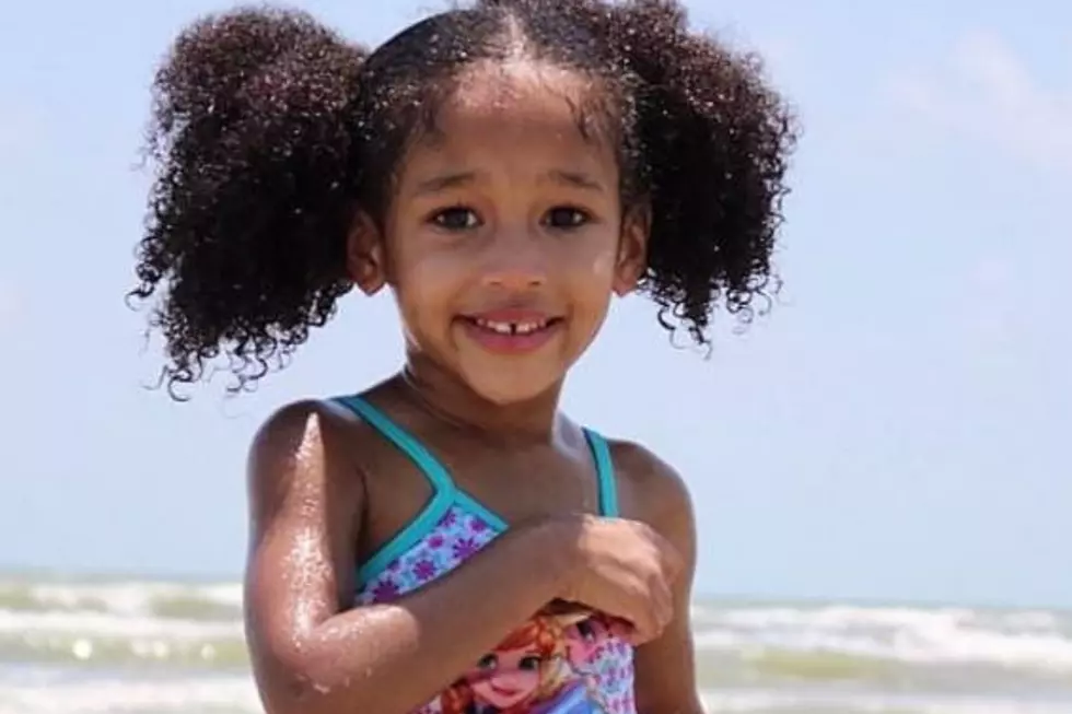 Maleah Davis Mourners Gather by the Hundreds in Fulton, Arkansas