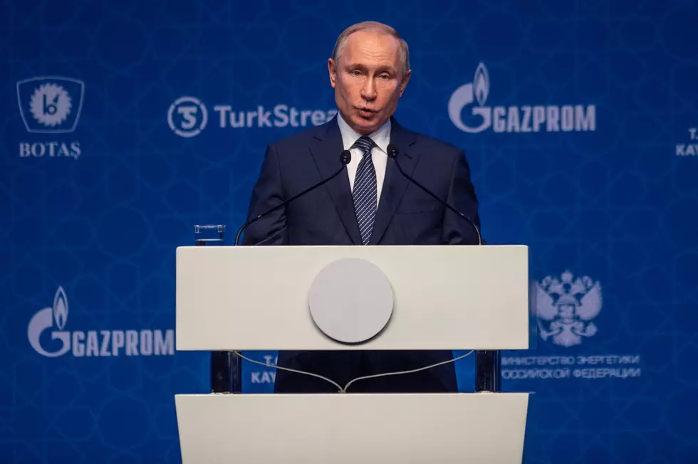 Putin Makes Effort to Extend Term