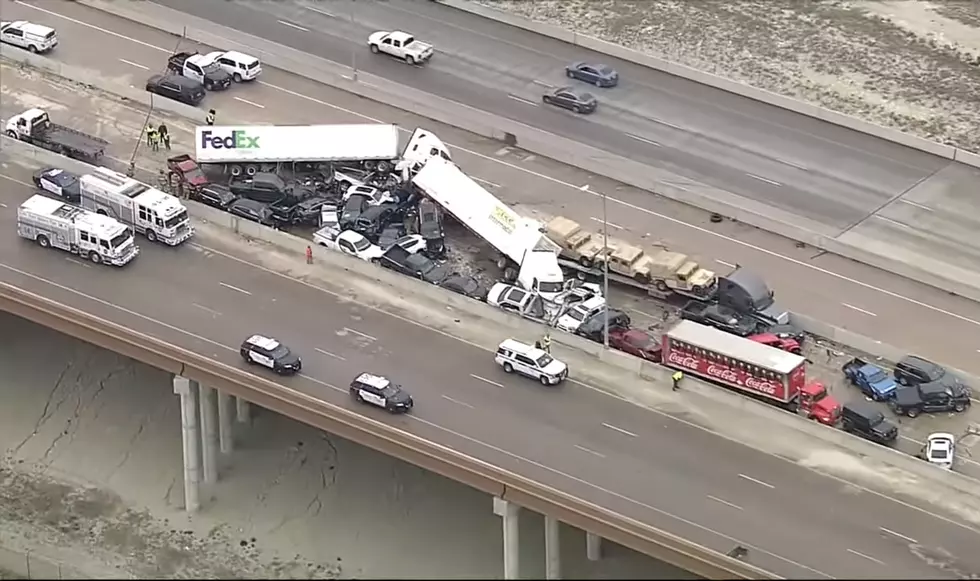 6 Killed in 130-Vehicle Pileup on Icy Texas Interstate