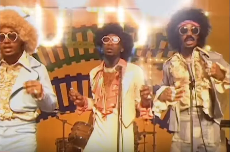 Migos Link Up With Drake For The Official &#8220;Walk It Like I Talk It&#8221; Video