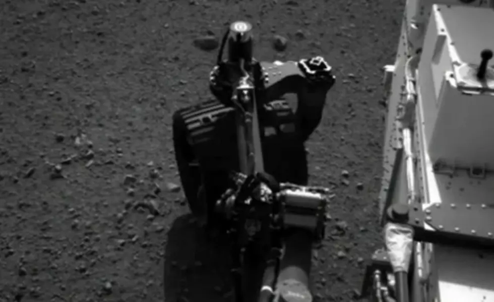 Watch New Footage Of Mars Rover &#8216;Curiosity&#8217;