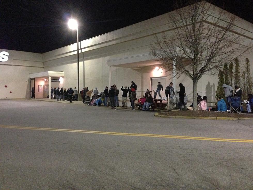 Shoppers Battle Freezing Temperatures To Grab Black Friday Bargains In Dartmouth