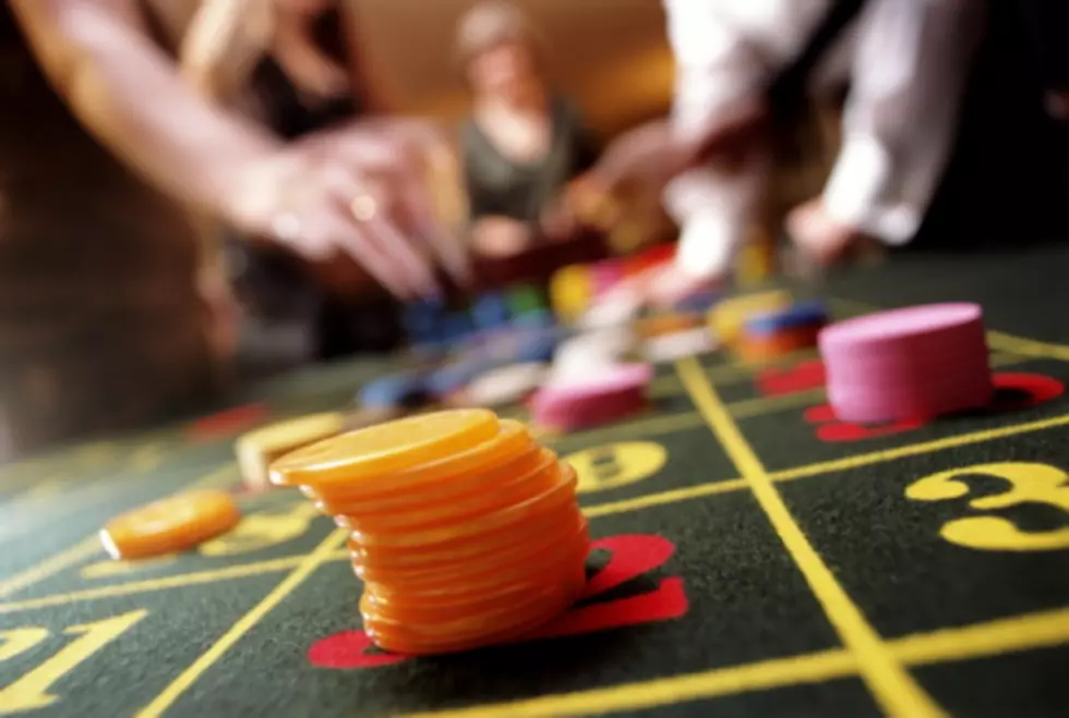 Gaming Commission Hires “Compulsive” Gambling Expert