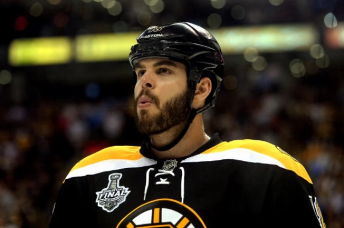 NHL free agents: Nathan Horton signs huge deal with Columbus Blue Jackets -  Sports Illustrated