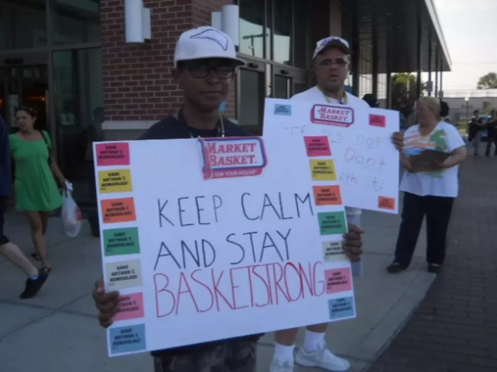 Employees Rally To Support Market Basket CEO