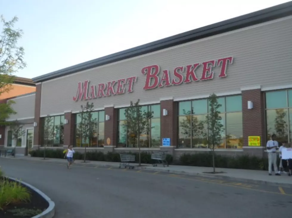Police Investigate Market Basket Purse Snatching