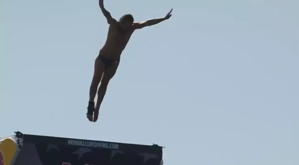 Red Bull Cliff Divers Wow Boston Crowd